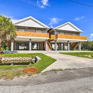  Holiday home Family-friendly Less Than 3 Mi To Ocean!